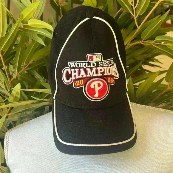 Phillies World Series Champions 2008. One size very clear. Like new. - Picture 5 of 12